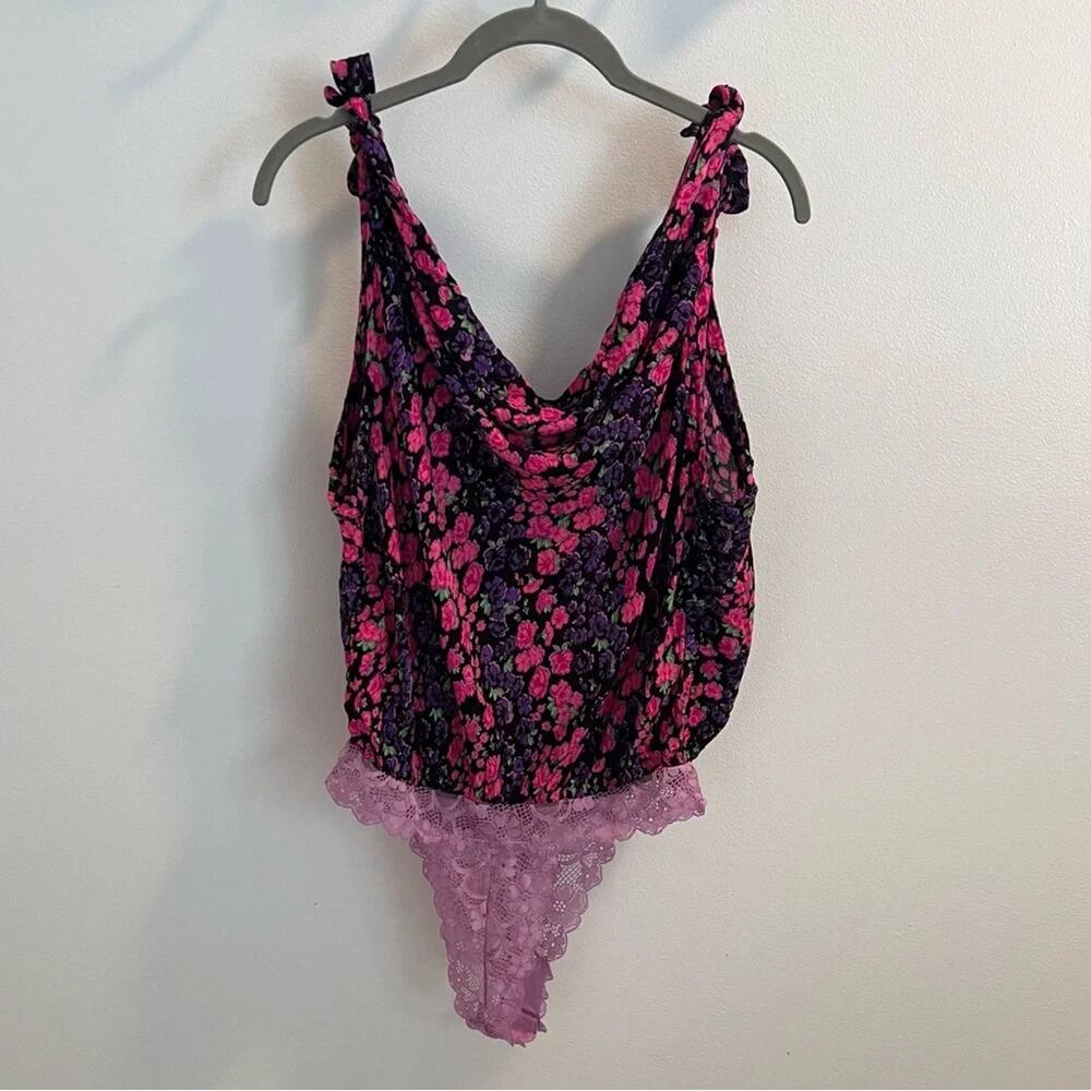 Free People Intimately Black Floral Bare it All Bodysuit Size M - Picture 7 of 10
